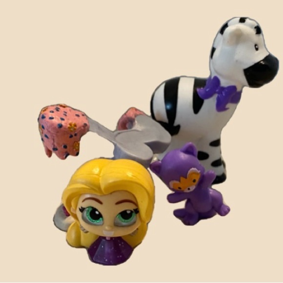 Assorted Animals & Characters - Picture 8 of 16